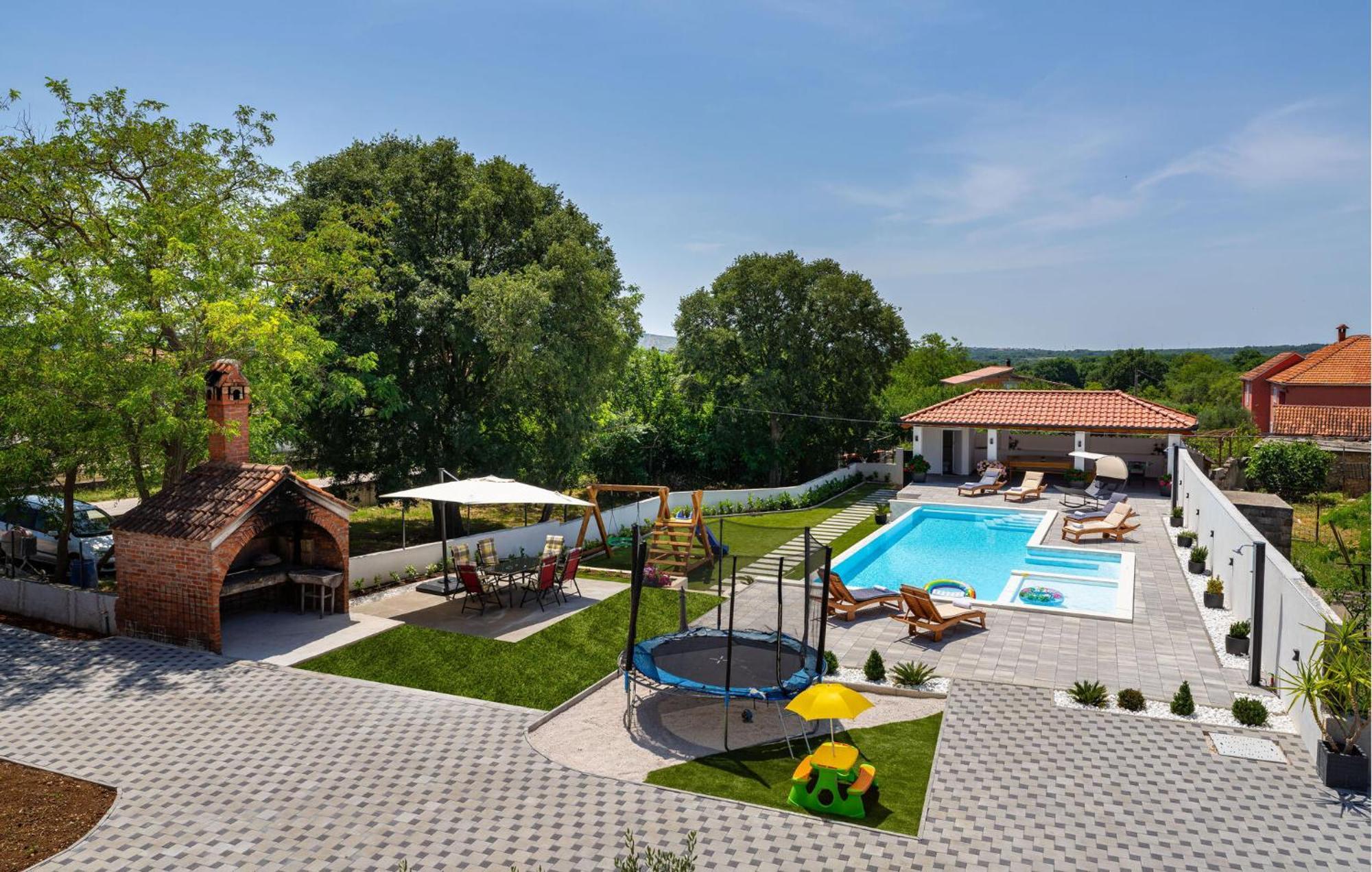 Beautiful Apartment In Galovac With Kitchen Экстерьер фото